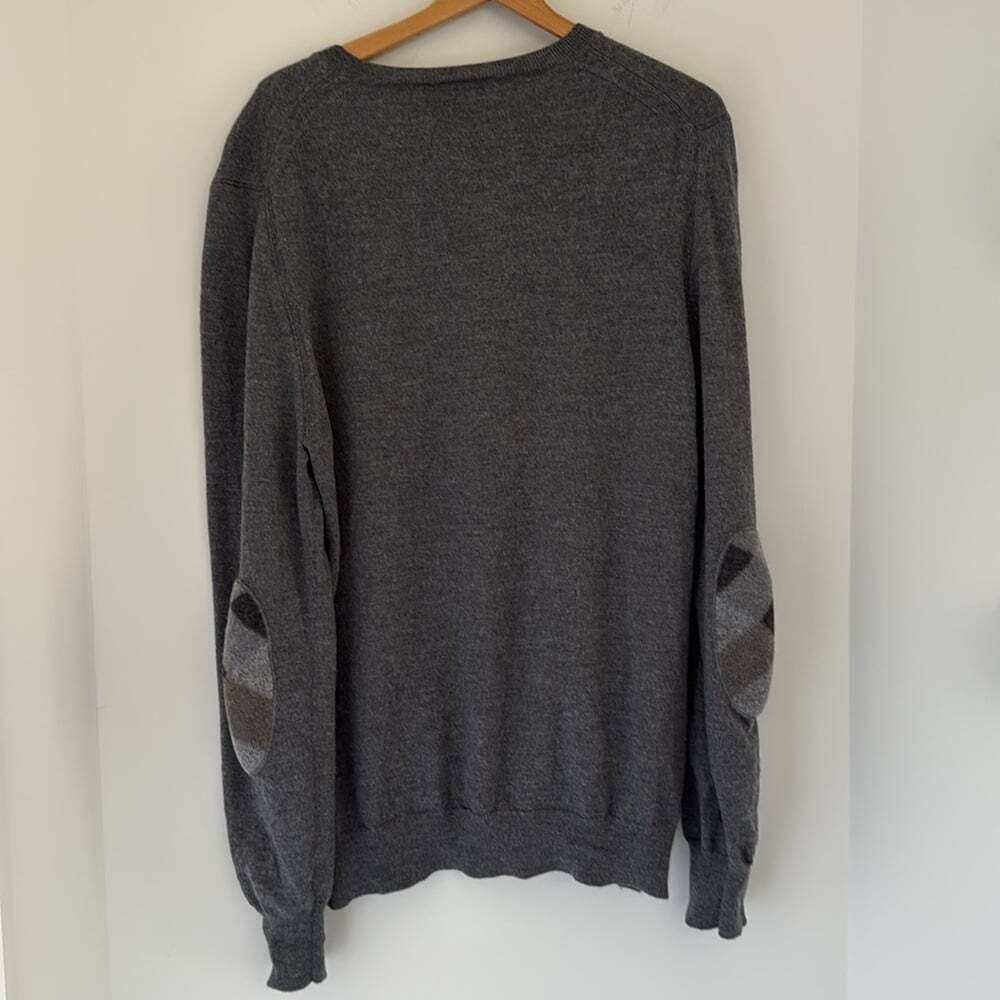 Burberry Brit Men's 100% Wool V-Neck Sweater Dark Gray Size XL - Picture 5 of 10